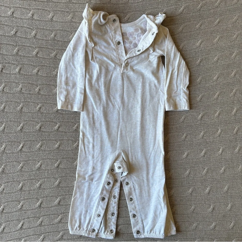 EUC Carter’s Baby Girl Long Sleeve Jumpsuit, Ivory Floral, 12 Months